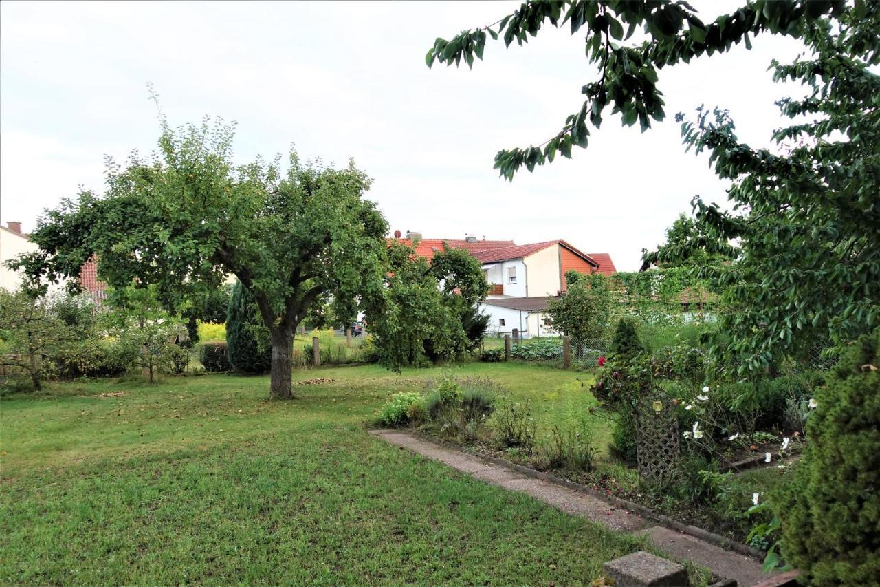 Ferienwohnung-M8 Im Schoenen Werratal Jestadt Exterior foto